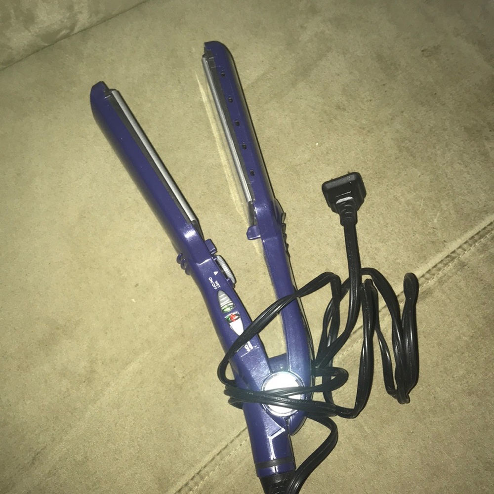 WET or DRY FLAT IRON